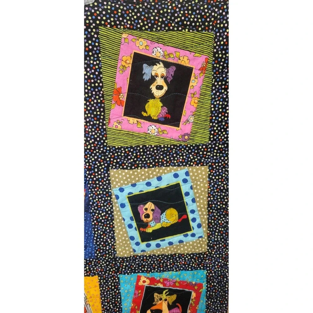 Happy Dog‎ Quilted Pattern Blanket Please Refer To Photos For Measurements.